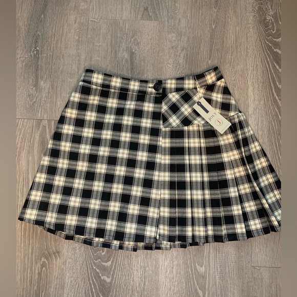 Jolt Dresses & Skirts - NEW! Jolt mini plaid skirt. Size medium